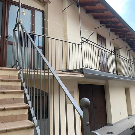 Villa La Casa Di Nonna Pina à Roccasparvera Extérieur photo