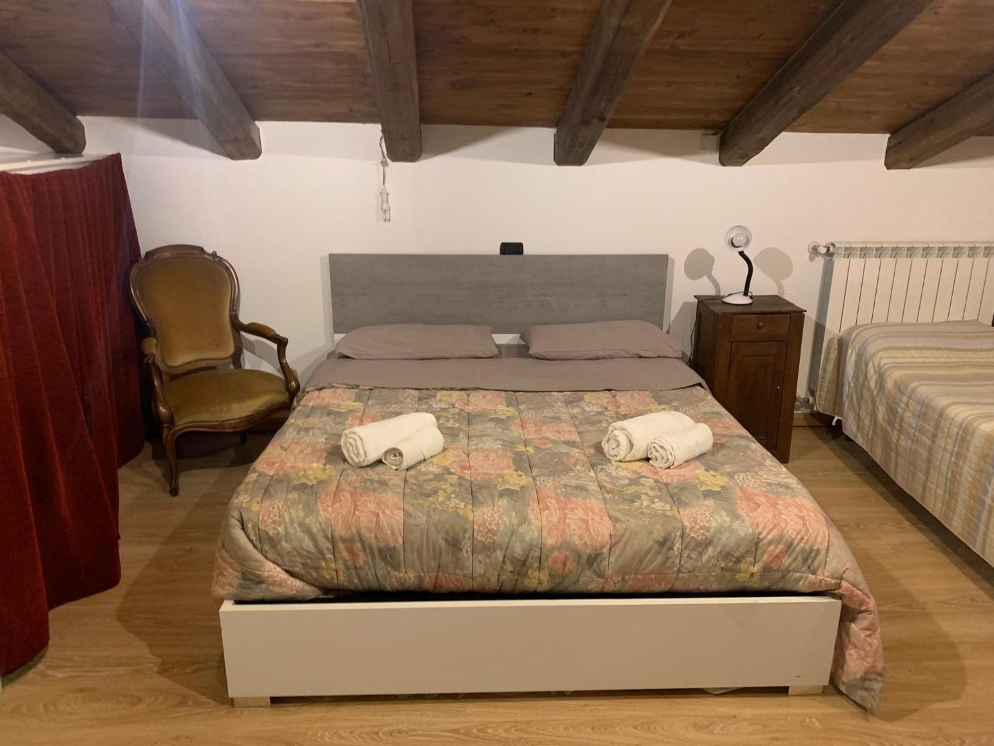Villa La Casa Di Nonna Pina à Roccasparvera Extérieur photo