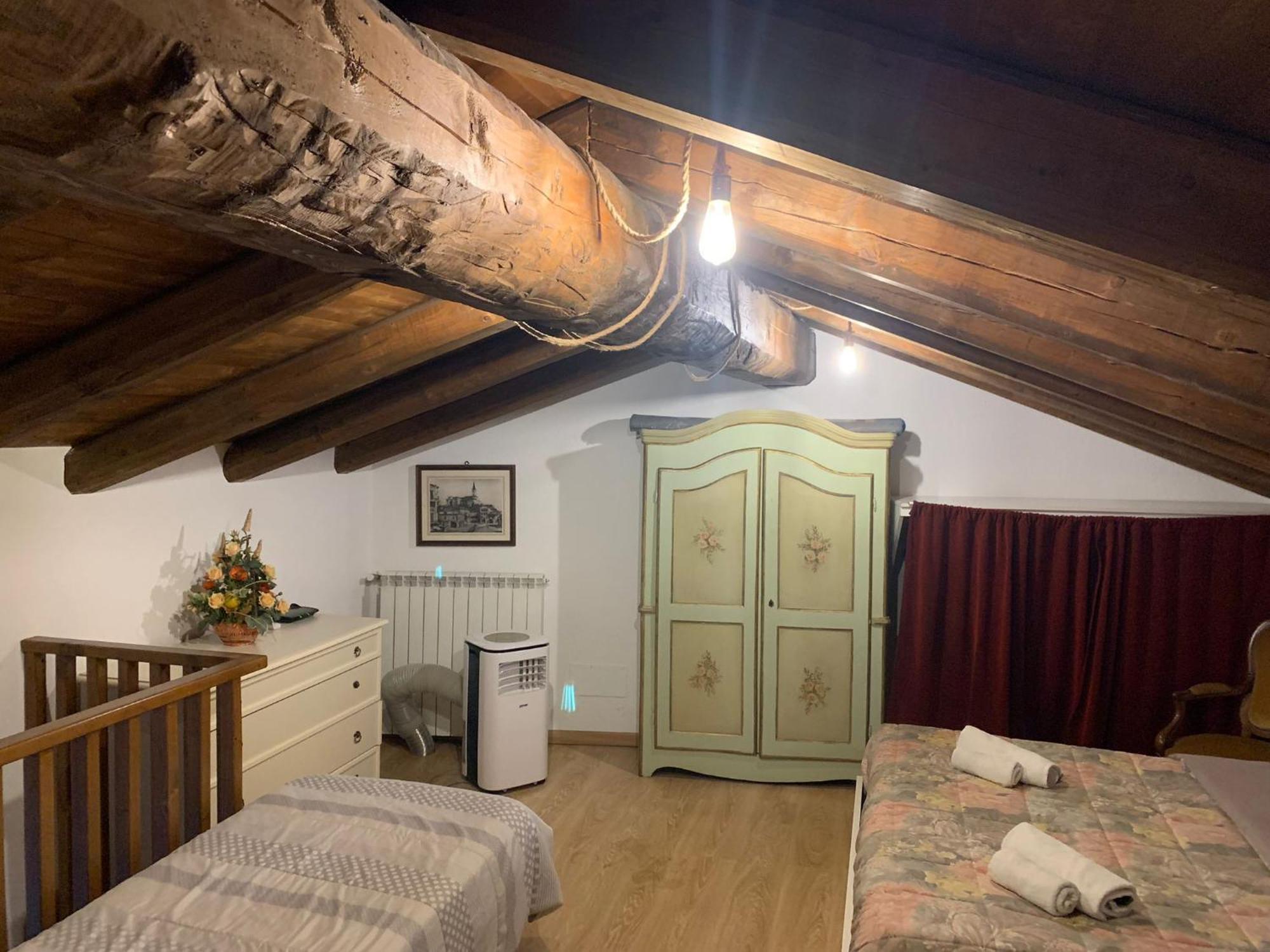 Villa La Casa Di Nonna Pina à Roccasparvera Extérieur photo