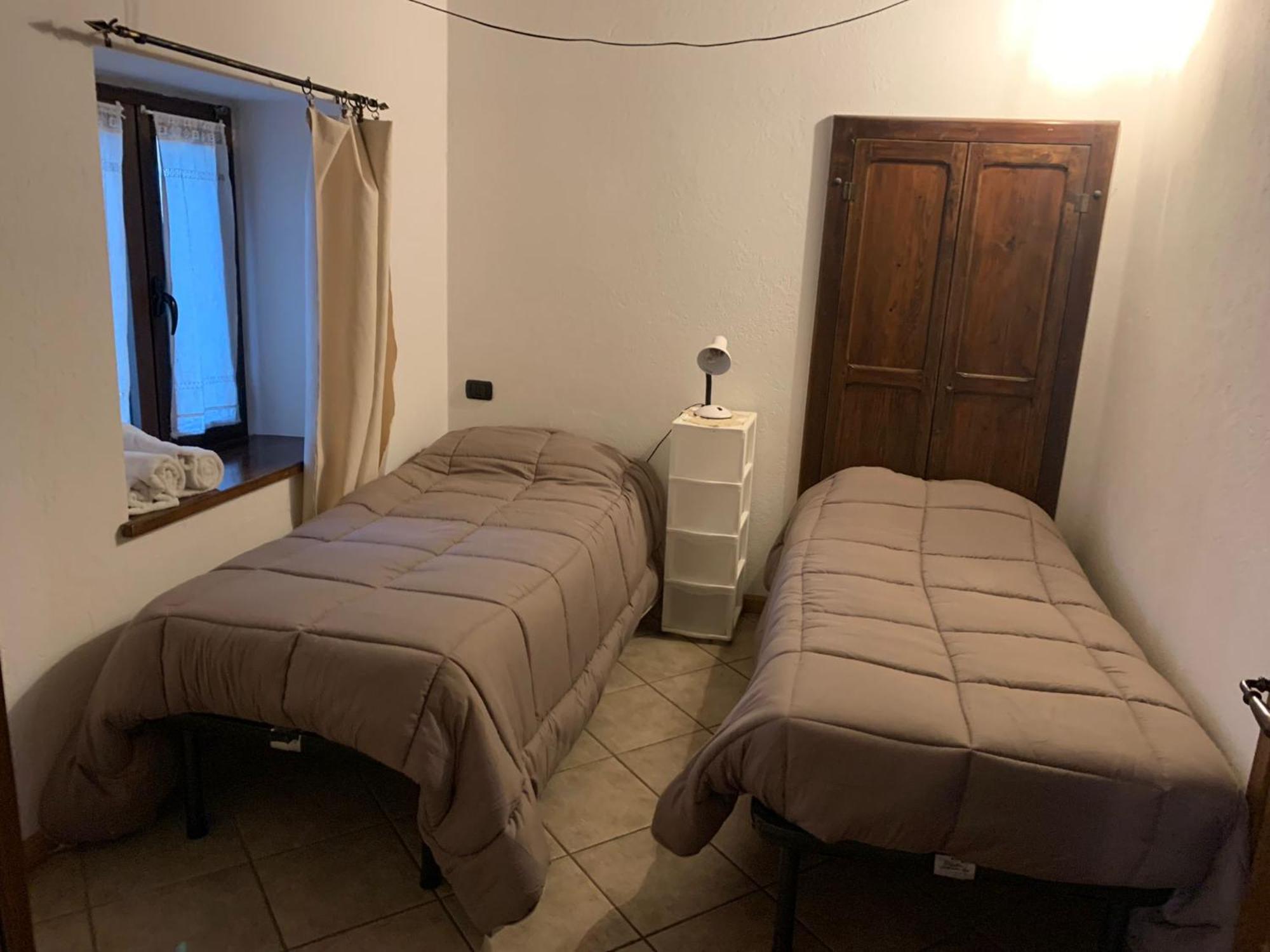 Villa La Casa Di Nonna Pina à Roccasparvera Extérieur photo