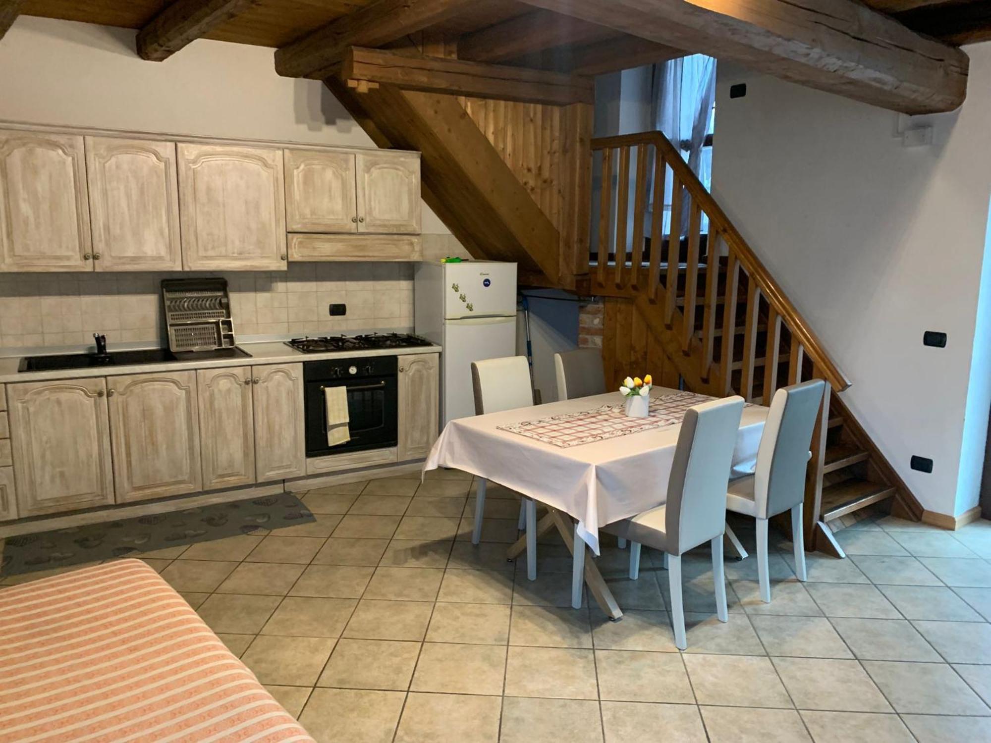 Villa La Casa Di Nonna Pina à Roccasparvera Extérieur photo